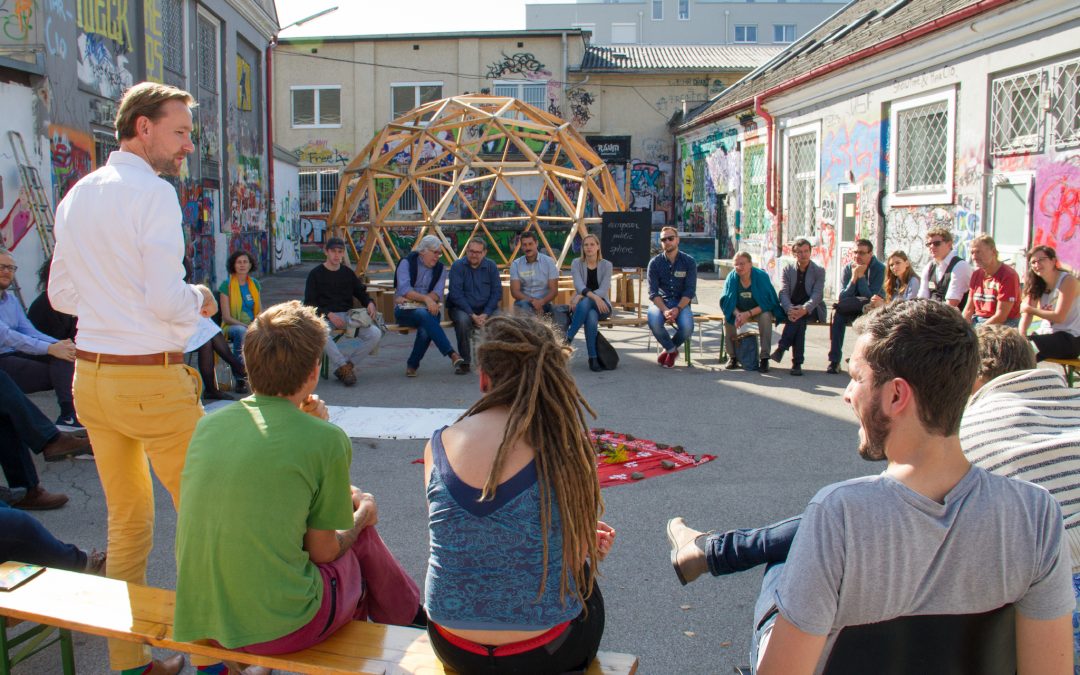 Erster Dome-Talk beim Demokratie-Camp in Wels