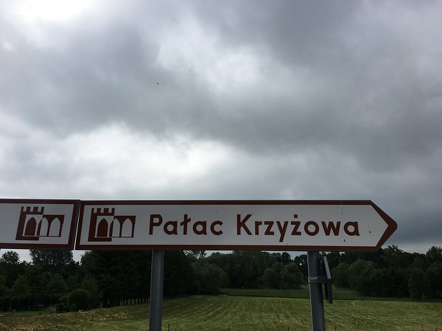 Krzyżowa – Authoring European History