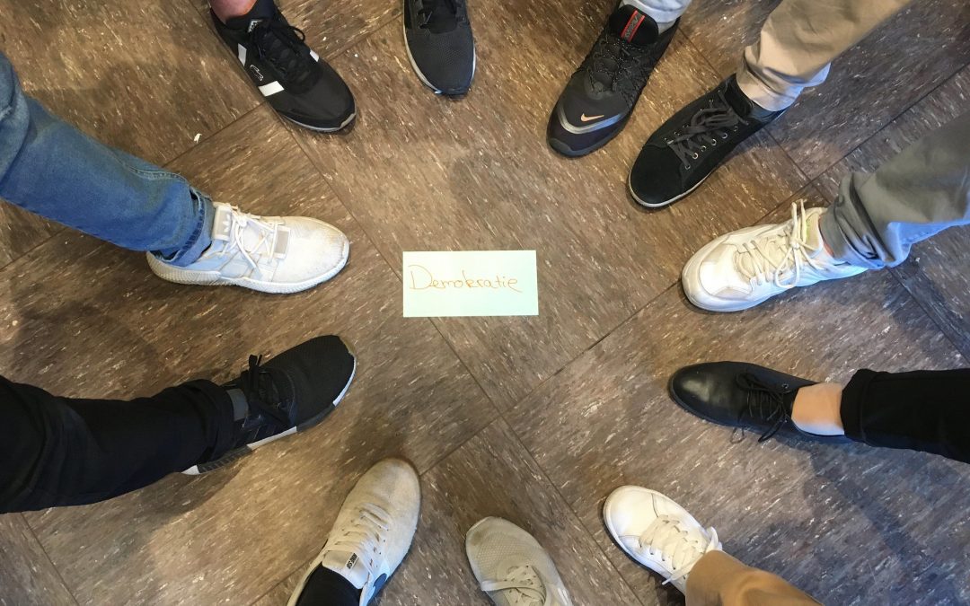 TREAT YOURSELF TO DEMOCRACY – field report